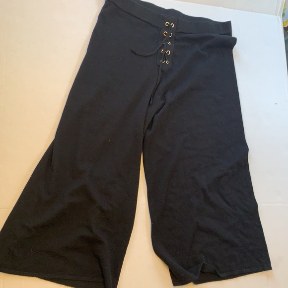 A Collection Black Knit Wide Leg Culottes - Picture 5 of 5